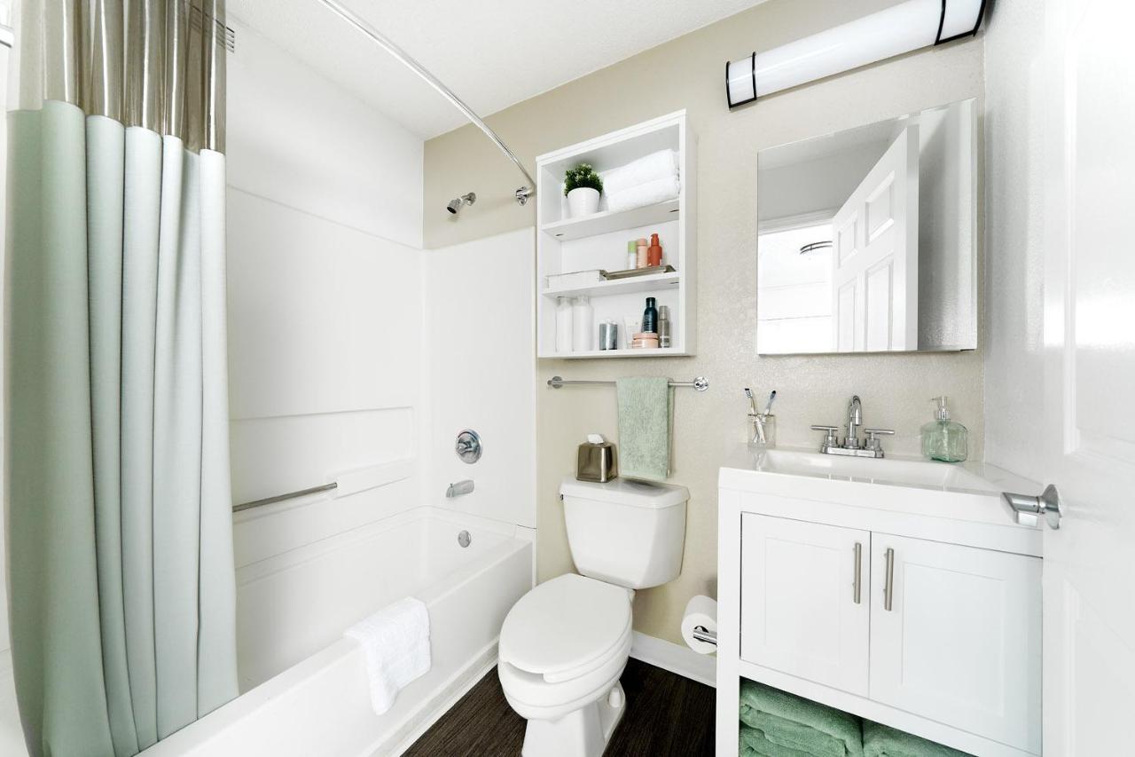 Intown Suites Extended Stay Indianapolis In -I70 Post Drive Eksteriør bilde