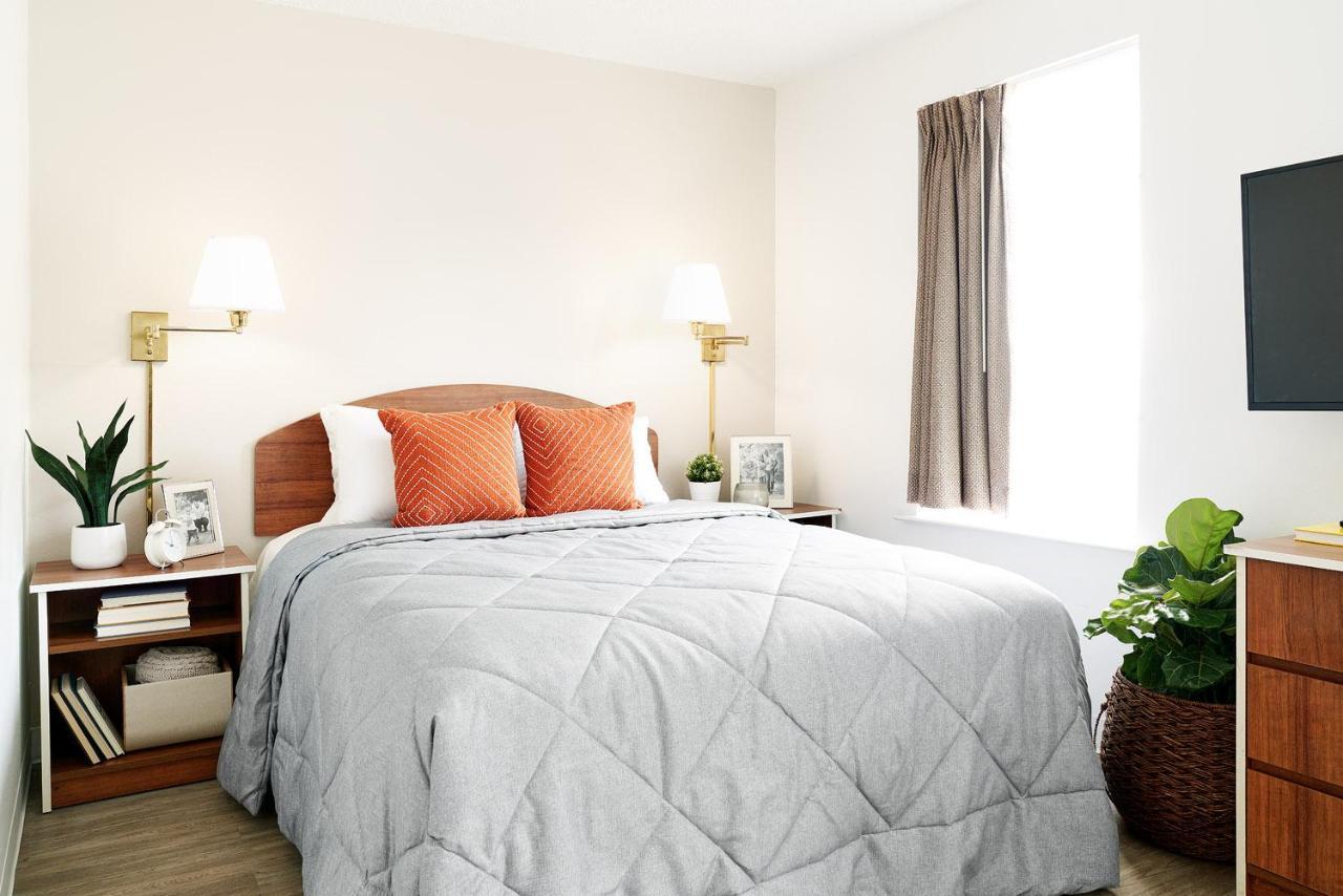 Intown Suites Extended Stay Indianapolis In -I70 Post Drive Eksteriør bilde